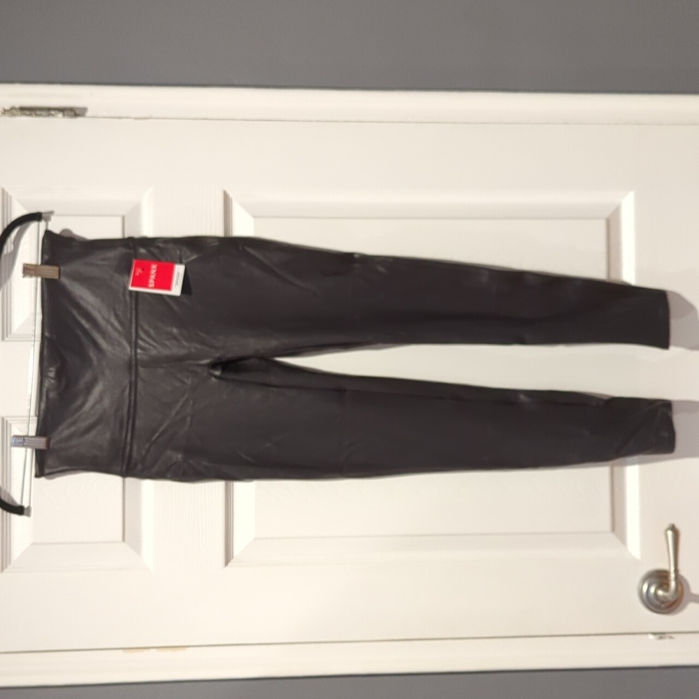 NWT Spanx Faux Leather Leggings - Picture 3 of 5